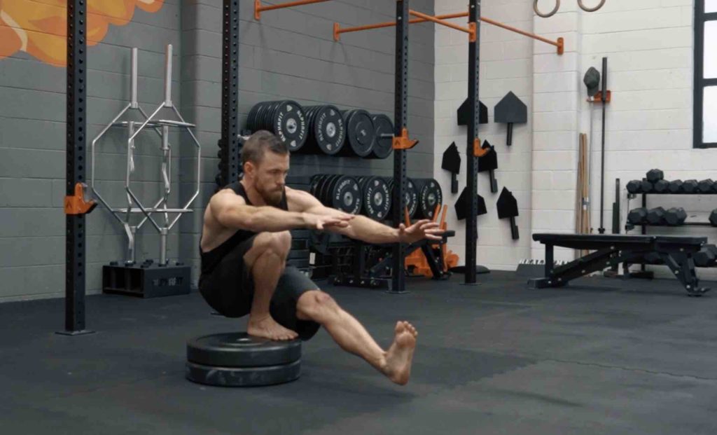 Master the Pistol Squat - A Step by Step Guide